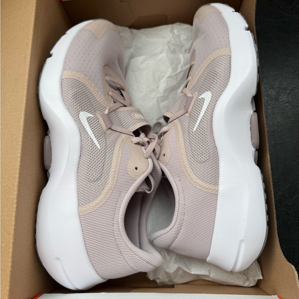 Nike Women's In-Season TR 13